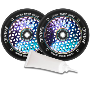 Set of 2 Divine 110 mm Light Core Neochrome wheels + Divine oil for bearings